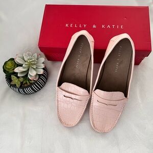 Kelly & Katie Blush Croc-Embossed Loafers